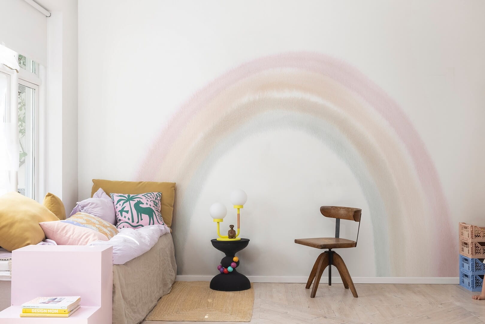 Fototapeta tęcza Rebel Walls R18292 Rainbow Soft Dreamland