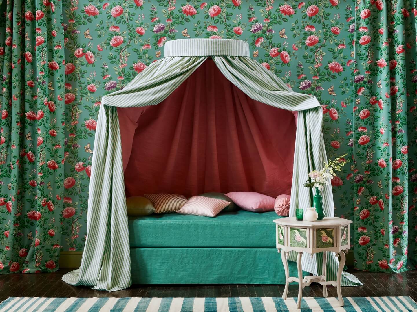 Tapeta w kwiaty i liście Manuel Canovas 03113-03 Nankin Papier Peints vol.8