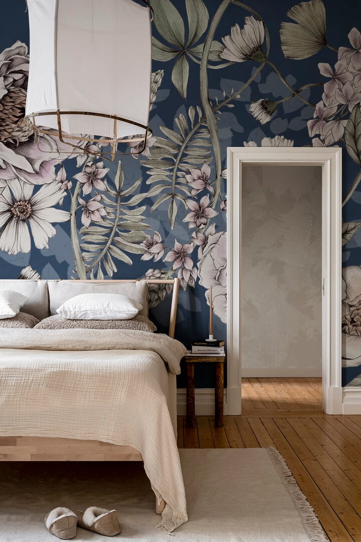 Fototapeta w kwiaty Rebel Walls R18646 Spring Flower Dark Blue Julia Appel