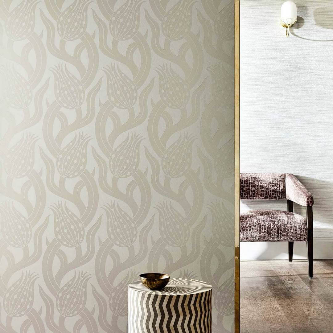 Tapeta kwiaty tulipany Zoffany 312998 Persian Tulip Kensington Walk Wallcoverings