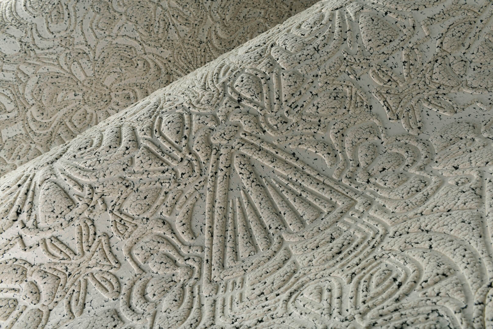 Tapeta tekstylna 3D ćma Arte Moooi MO4003 Mimic Moth Memento Moooi
