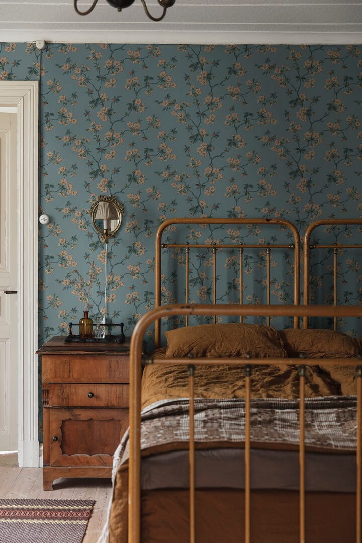 Tapeta gałązki kwitnącej wiśni Boras Tapeter Trädgårdsstaden 4175 Alla Tiders Hus