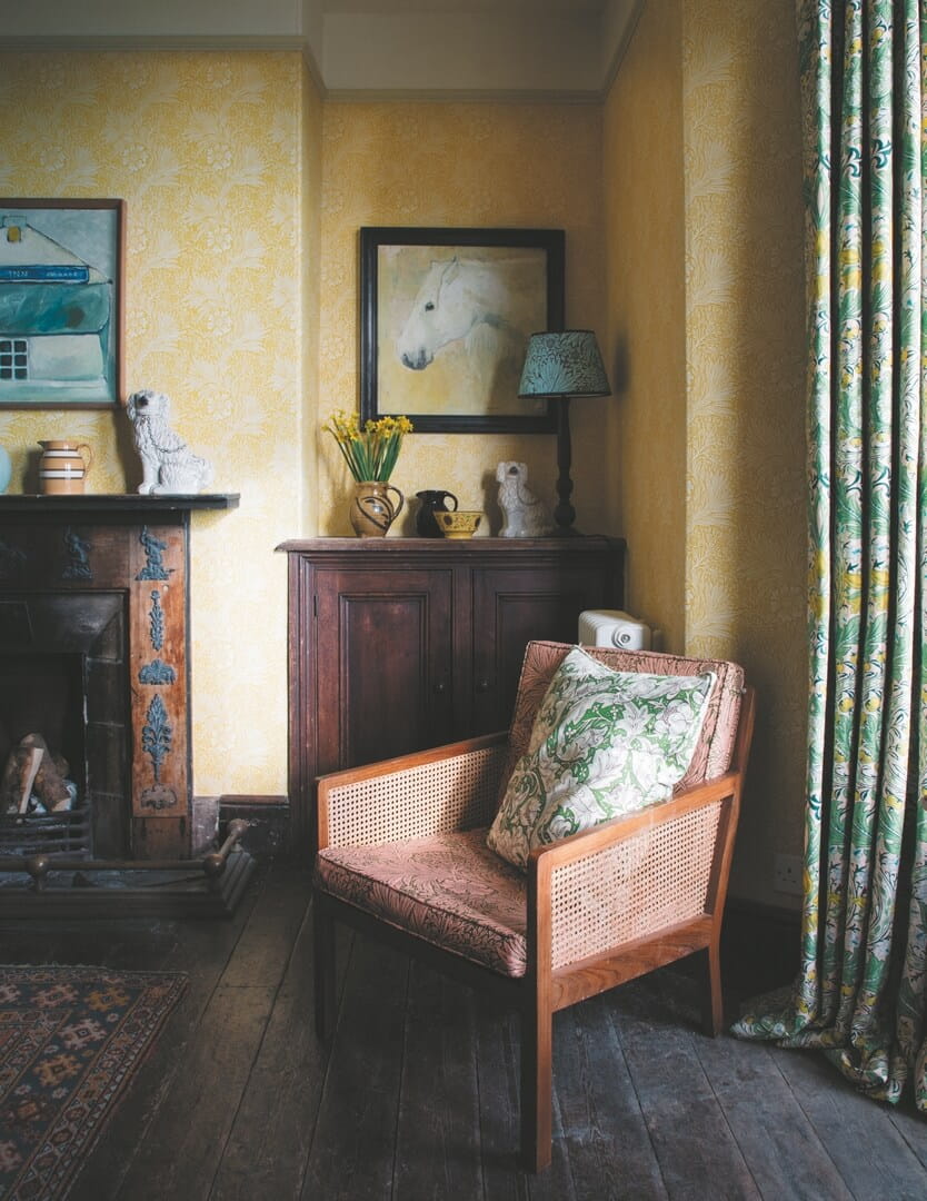 Tapeta roślinna aksamitki Morris & Co. 217091 Marigold Ben Pentreath The Cornubia Collection