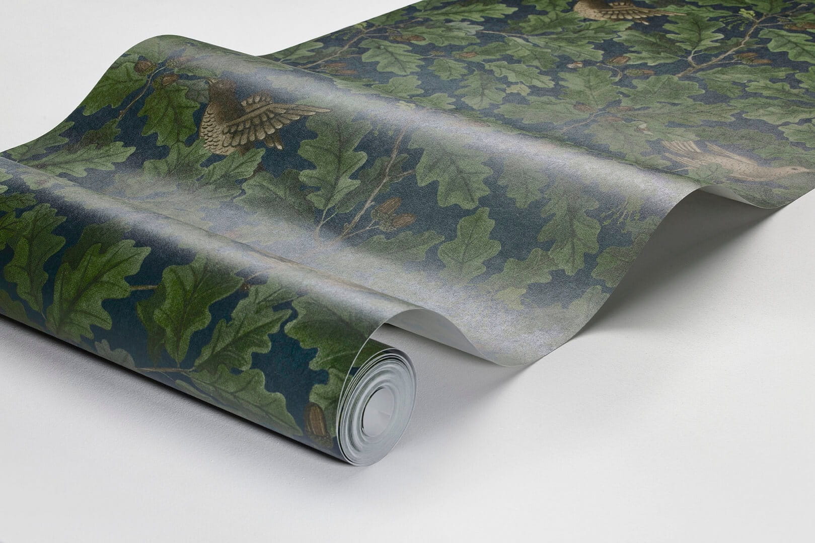 Tapeta liście dębu i ptaki Boras Tapeter In the Oak 2050 Special Edition Forest