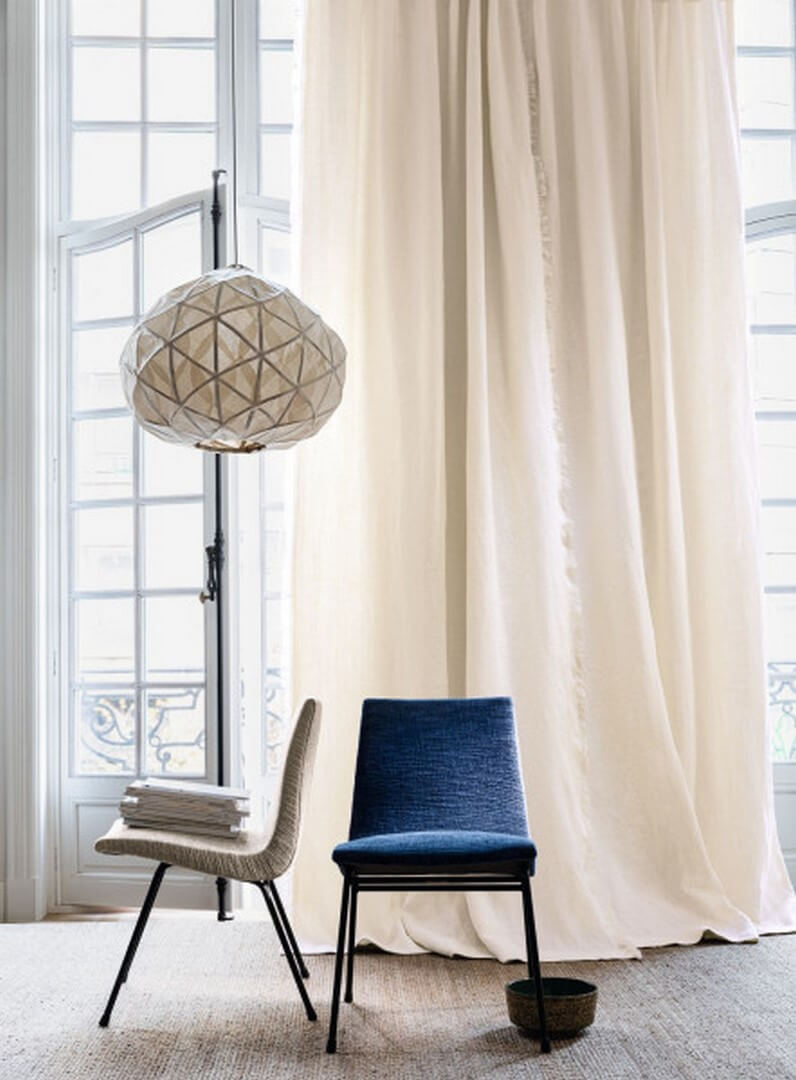 Tkanina tapicerska przypominająca buklę Casamance 47500119 Cabourg
