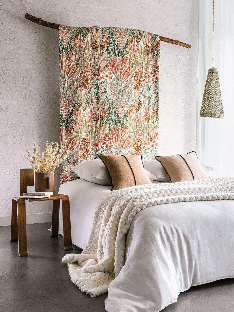 Tkanina z roślinnym wzorem Casamance 47540115 Salonga