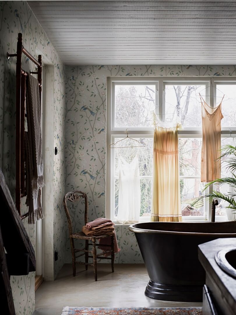 Tapeta botaniczna w stylu chinoiserie Boras Tapeter Paradise Birds 4270 Dreamy Escape