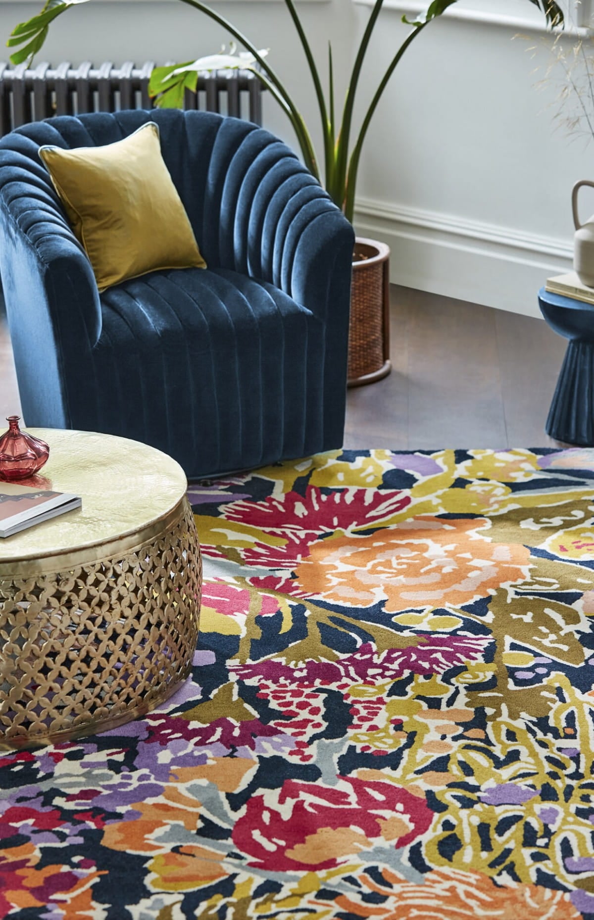 Dywan w kwiaty Harlequin SANGUINE AUBERGINE 143205