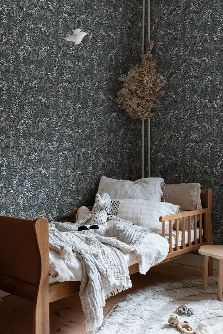 Tapeta liście Sandberg S10208 Idun Classic Blue Villa Dalaro II