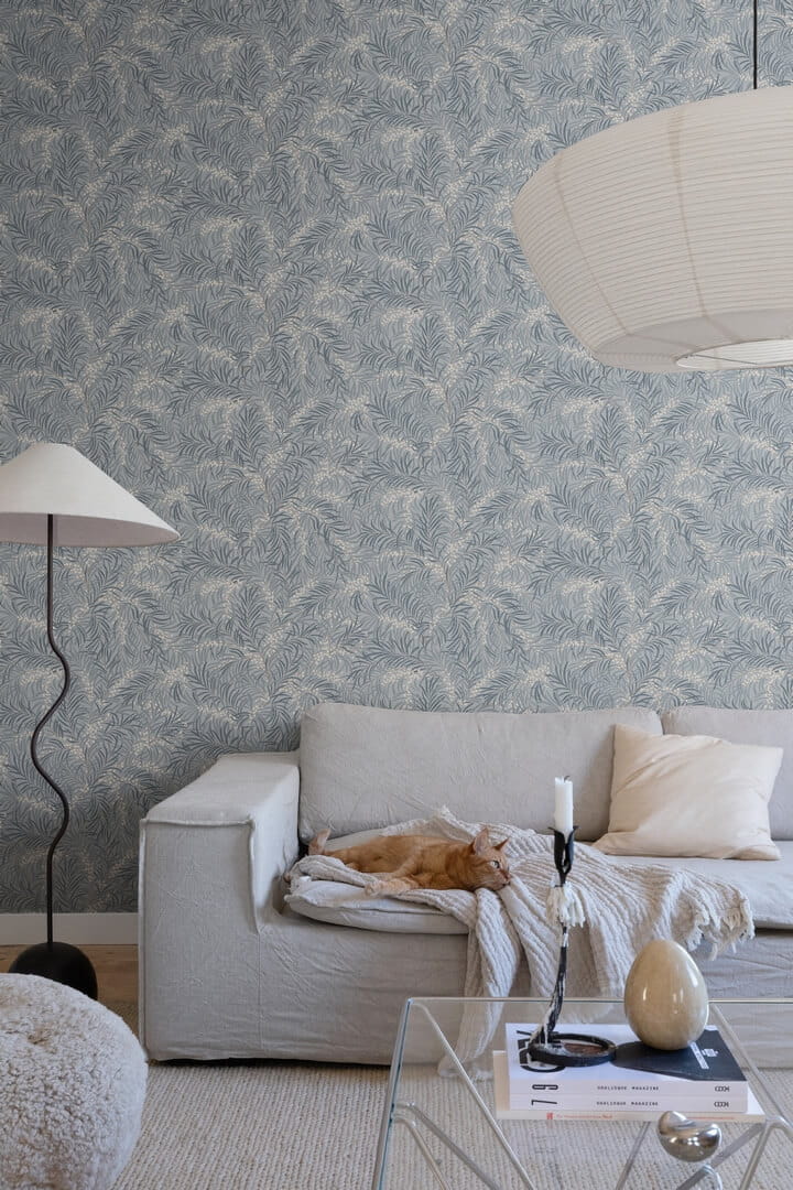 Tapeta liście Sandberg S10226 Idun Misty Blue Villa Dalaro II