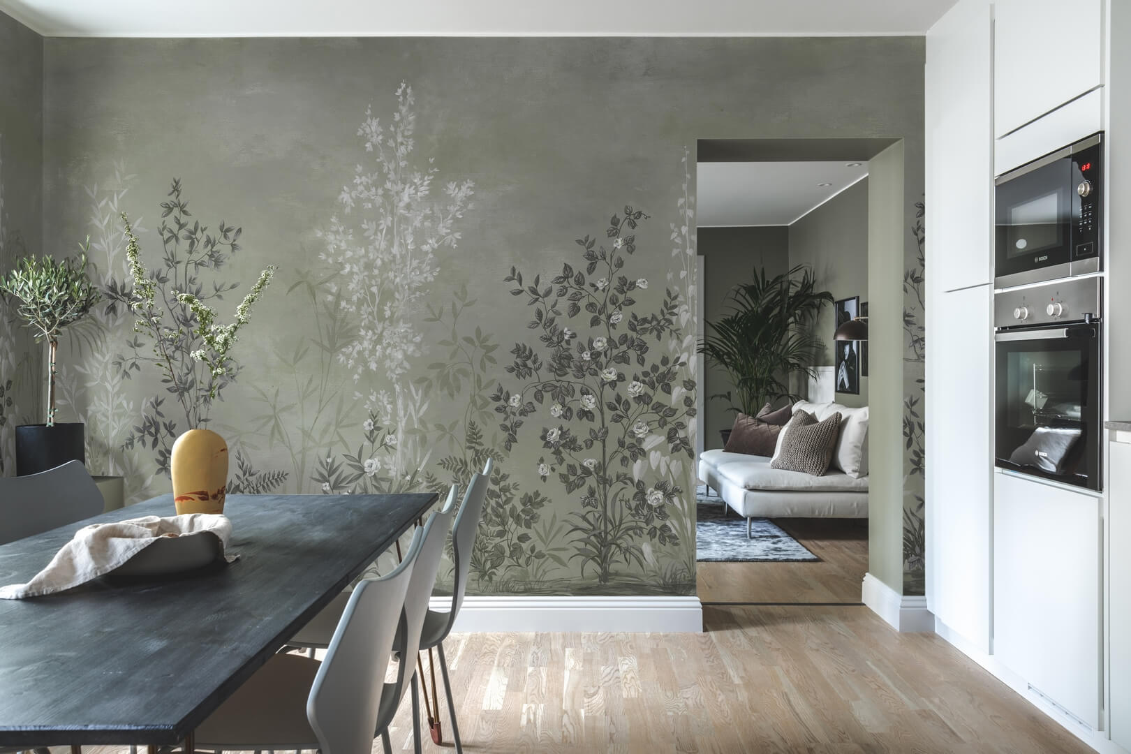 Fototapeta ogród Chinoiserie Rebel Walls R19305 Chinoiserie Haze Green Imperfections