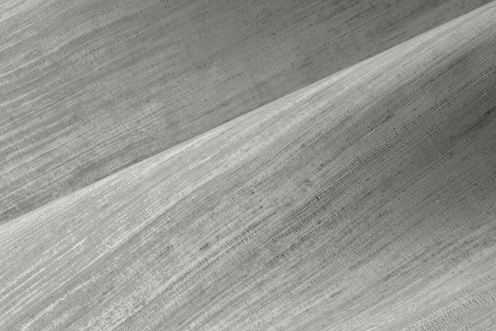 Tapeta jak jedwab z metalicznymi elementami Arte Eri 72051A Textura - 100 cm szer.