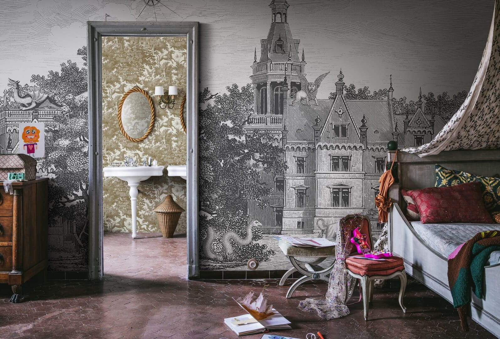 Fototapeta tajemniczy zamek Rebel Walls R19256 Fairyland Graphite Vintage Brocade