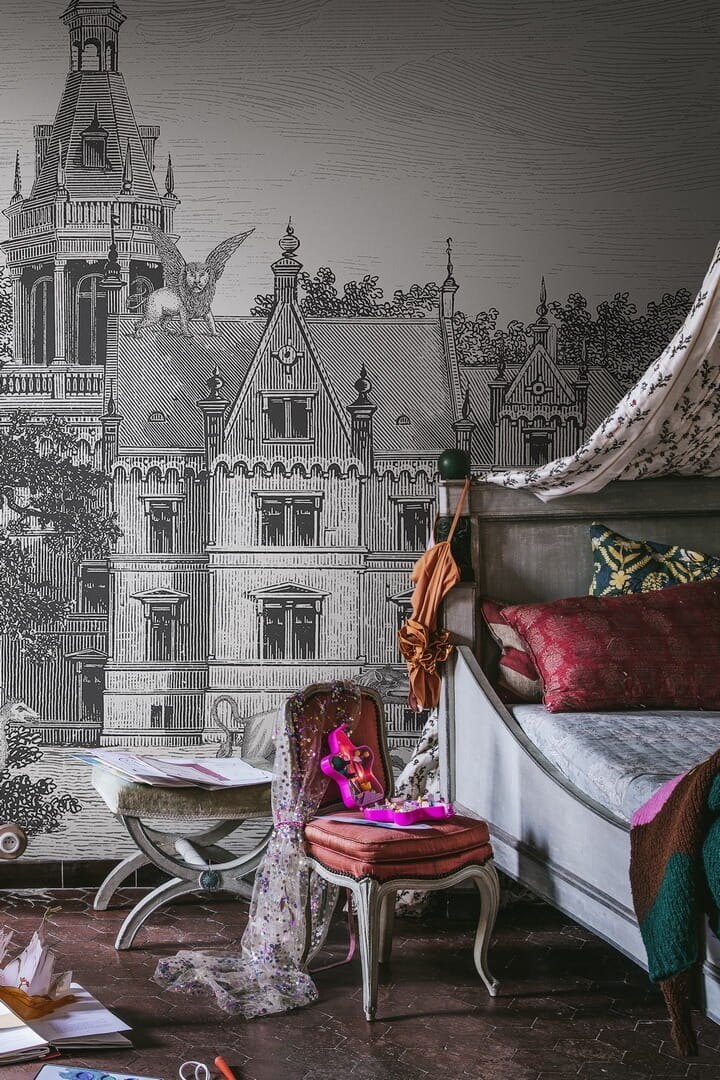 Fototapeta tajemniczy zamek Rebel Walls R19256 Fairyland Graphite Vintage Brocade