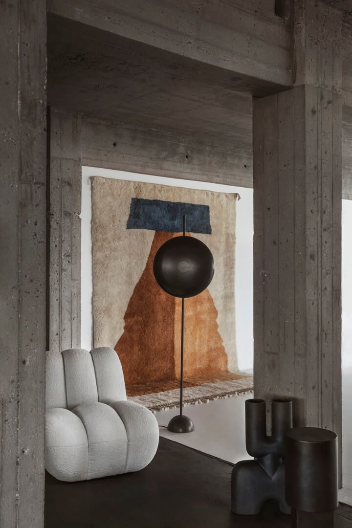 Lampa podłogowa 223021 Totem Bronze Lighting 101 Copenhagen