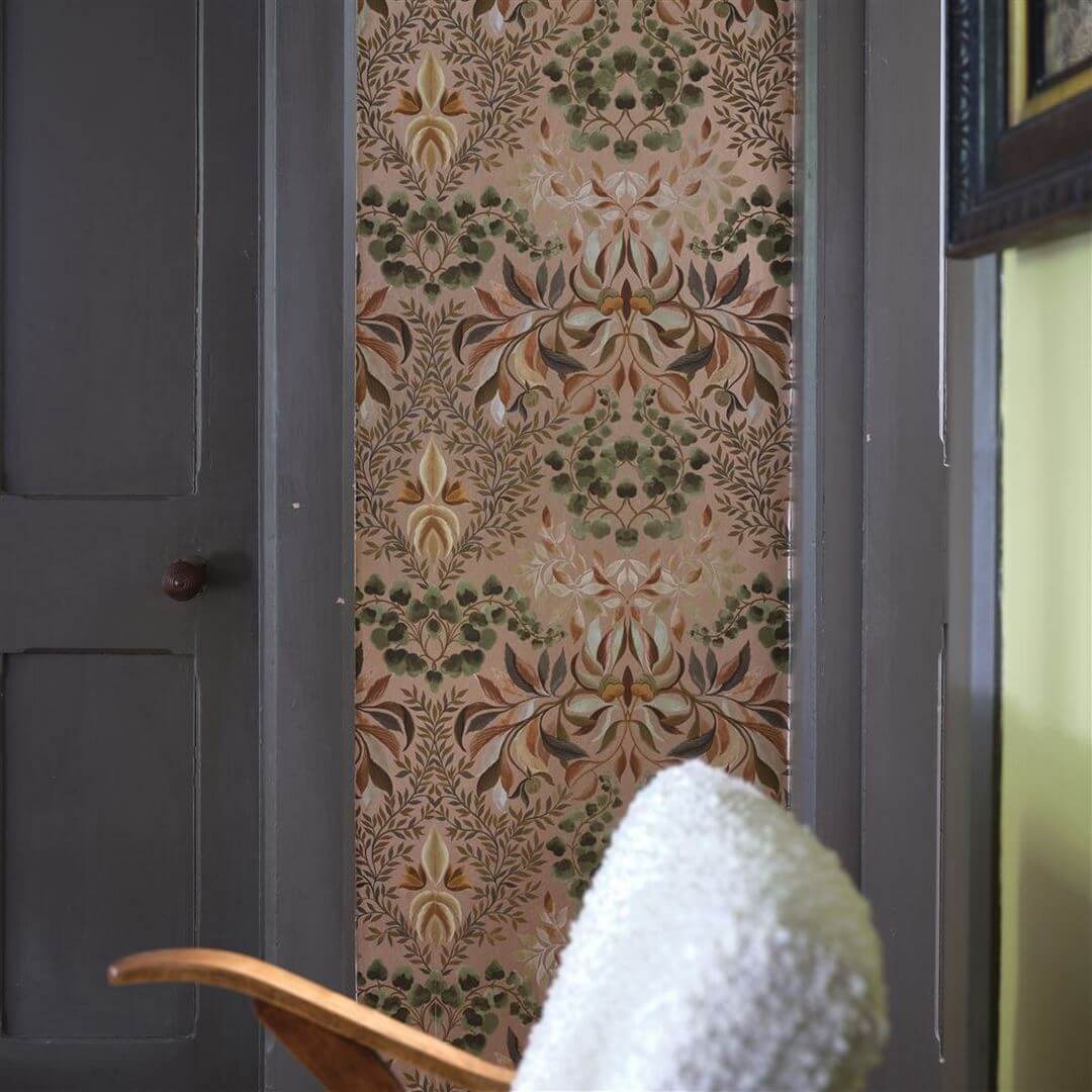 Tapeta roślinny adamaszek Designers Guild PDG1157/03 Karakusa Copper Ikebana
