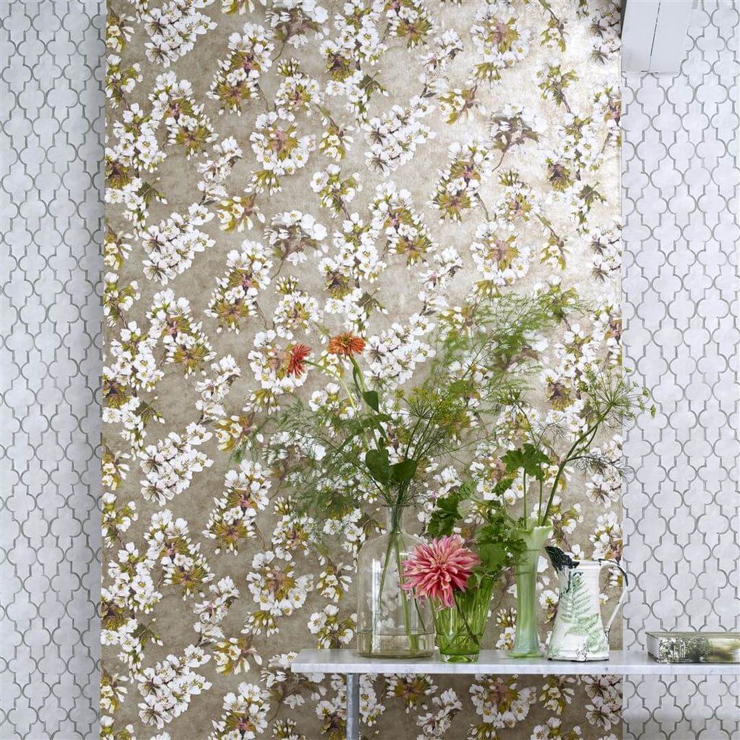 Tapeta kwiaty kwitnącej wiśni Designers Guild PDG1148/03 Fleur D'Assam Copper Porcelaine De Chine