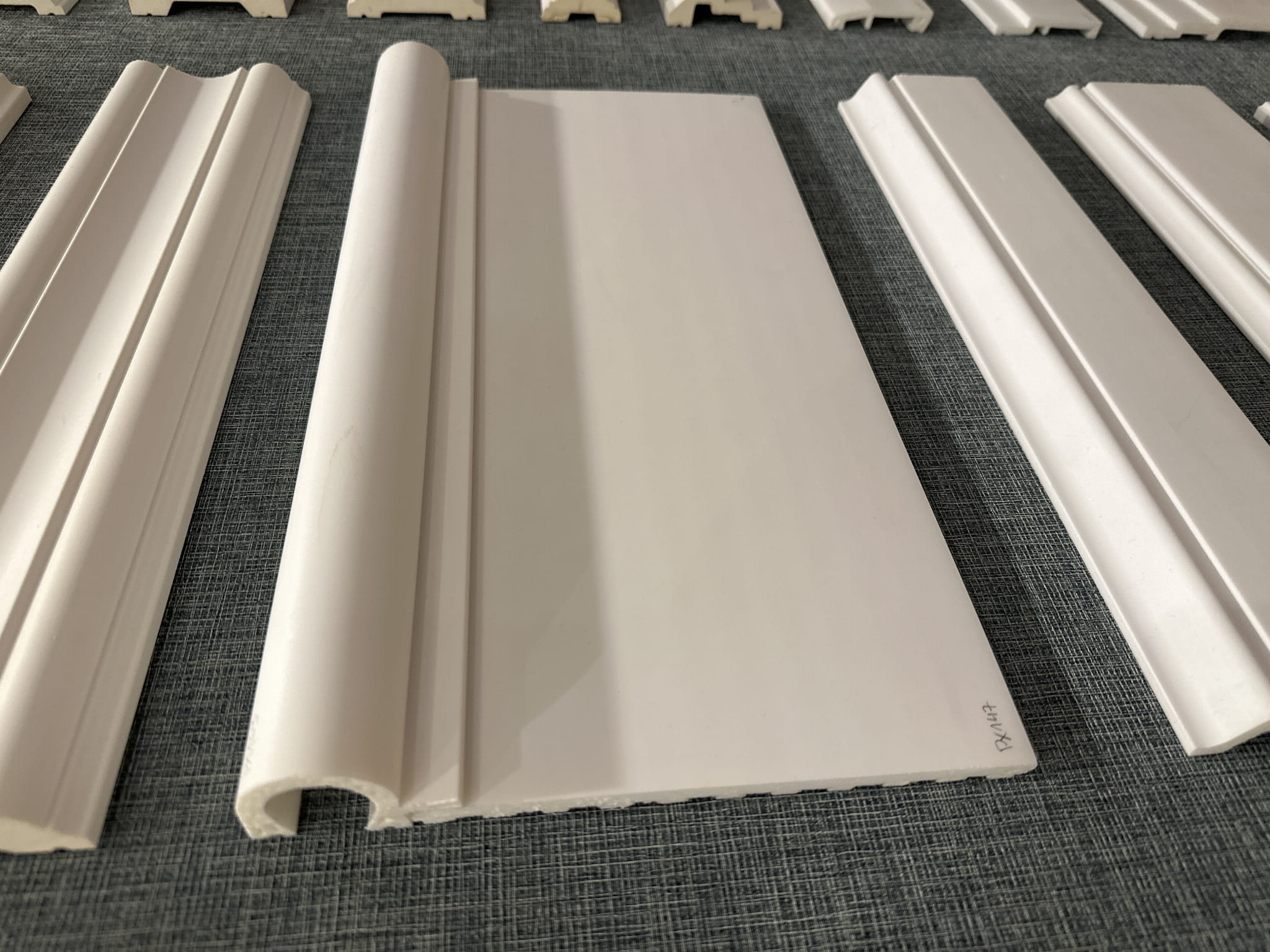 Listwa ścienna PX147-PX169 Orac Decor wys. 22,4cm