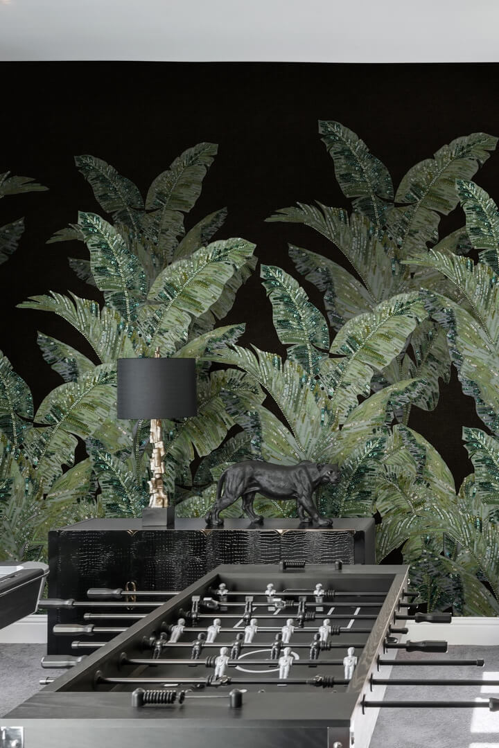 Fototapeta tropikalne liście Rebel Walls R19525 Jungle Pearl Black Lars Wallin