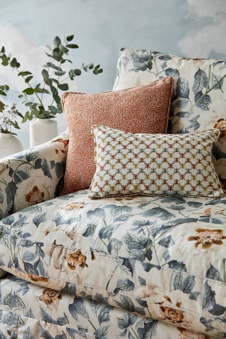 Tkanina w kwiaty Harlequin 121157 Florent Colour 4