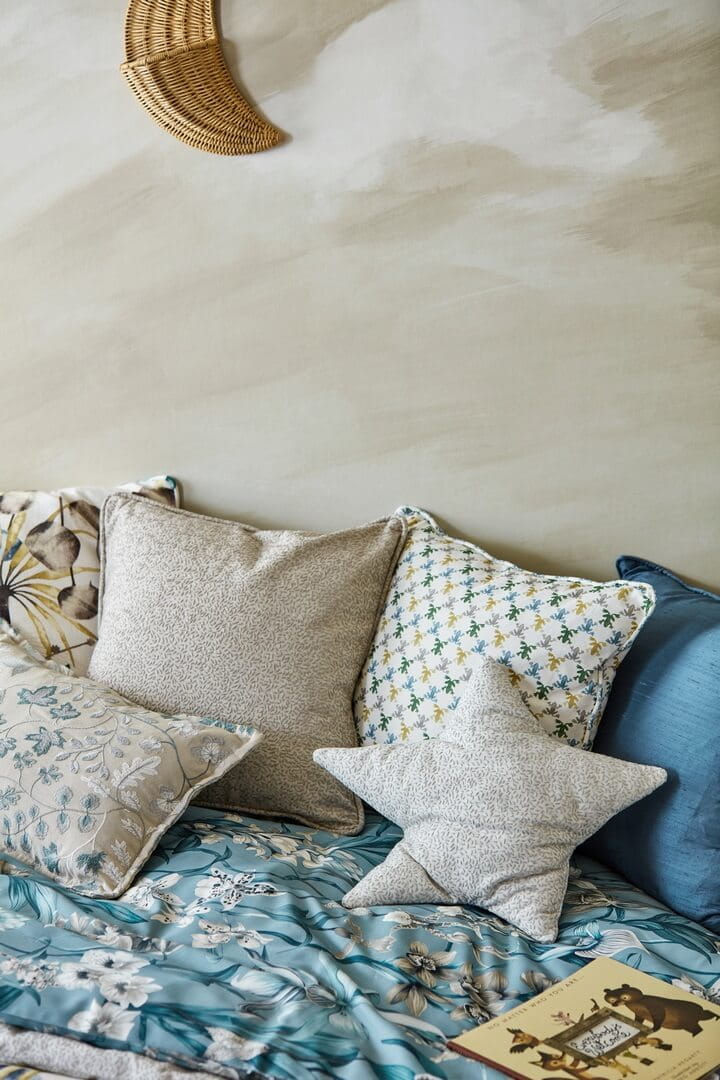 Tkanina bawełniana w kwiaty Harlequin 121168 Kalina Colour 4