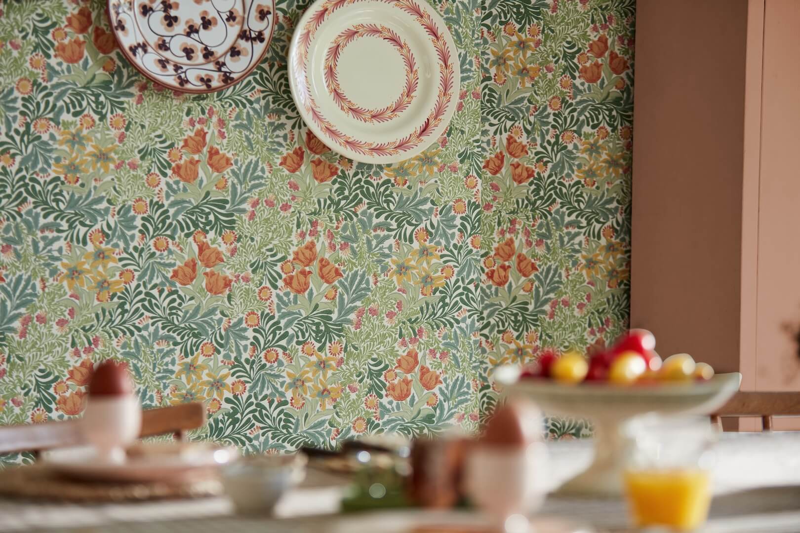 Tapeta łąka Morris & Co. 217204 Bower Emery Walker's House