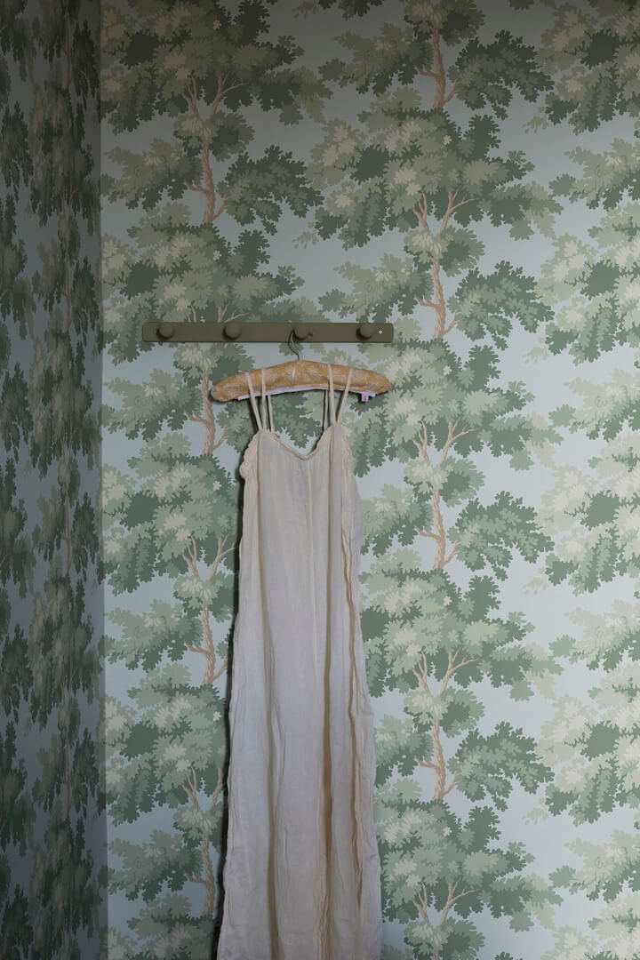 Tapeta drzewa Sandberg S10237 Raphael Sky Blue Le Village