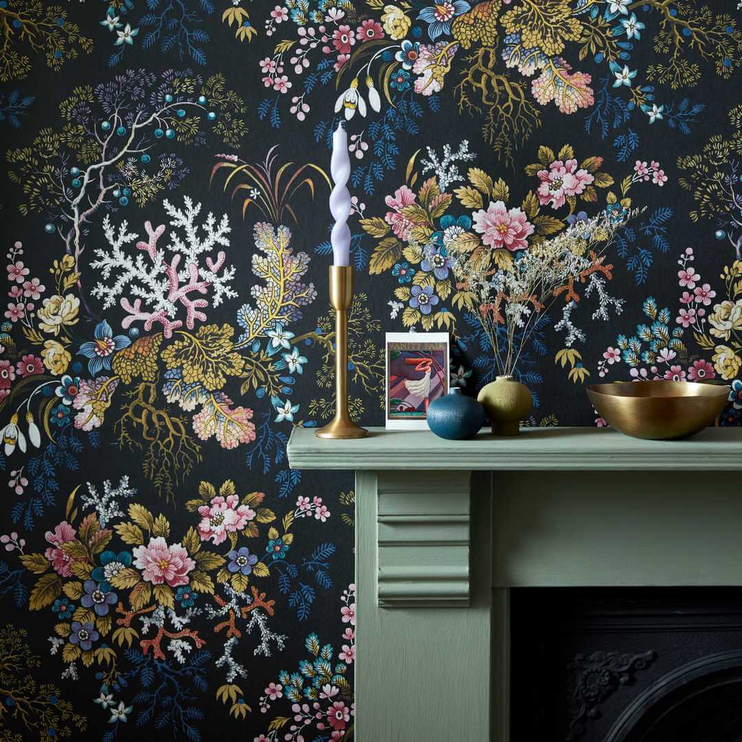 Tapeta podwodna roślinność 1838 Wallcoverings 2311-166-04 Kilburn's Coral Midnight V&A Decorative Papers
