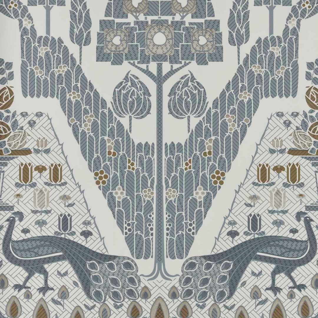 Tapeta angielski ogród z pawiami 1838 Wallcoverings 2311-172-01 Peacock Topiary Monochrome V&A Decorative Papers