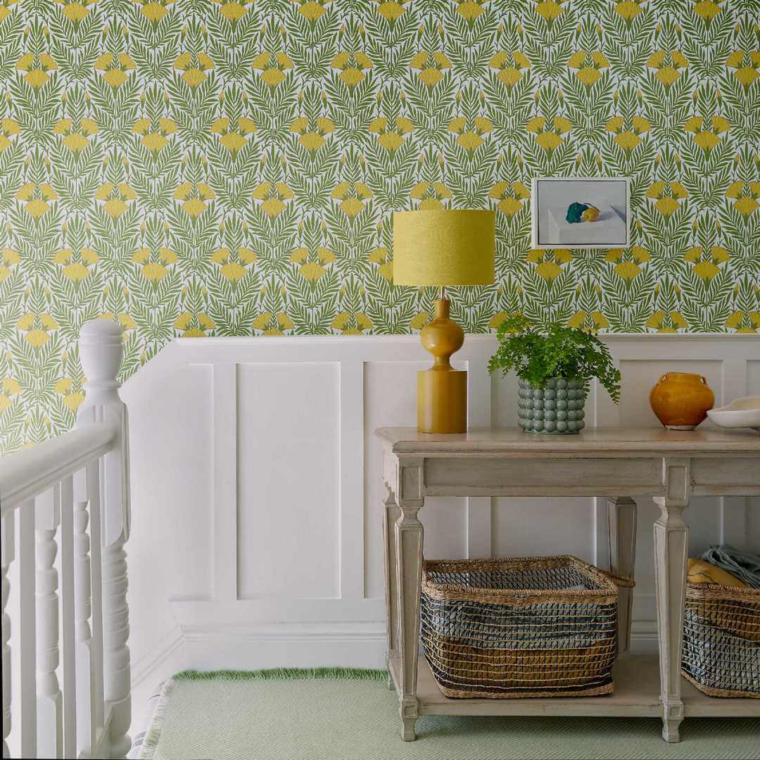 Tapeta kwiaty i liście 1838 Wallcoverings 2311-171-01 Floral Fanfare Vivid Yellow V&A Decorative Papers
