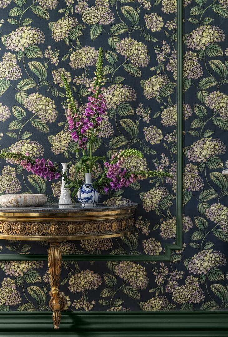 Tapeta roślinna hortensje Cole & Son Ramo di Ortensia 123/8041 Fornasetti Senza Tempo II