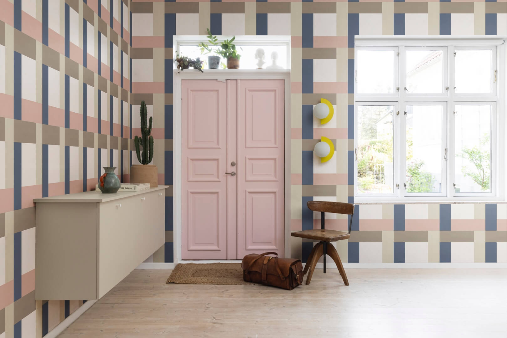 Fototapeta geometryczna Rebel Walls R19407 Don't be Square Pastel Maximalism More is More