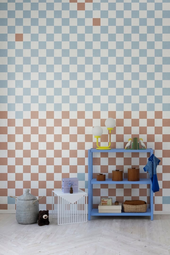 Fototapeta kwadraty jak szachownica Rebel Walls R19413 Pixels Orange Blue Maximalism More is More