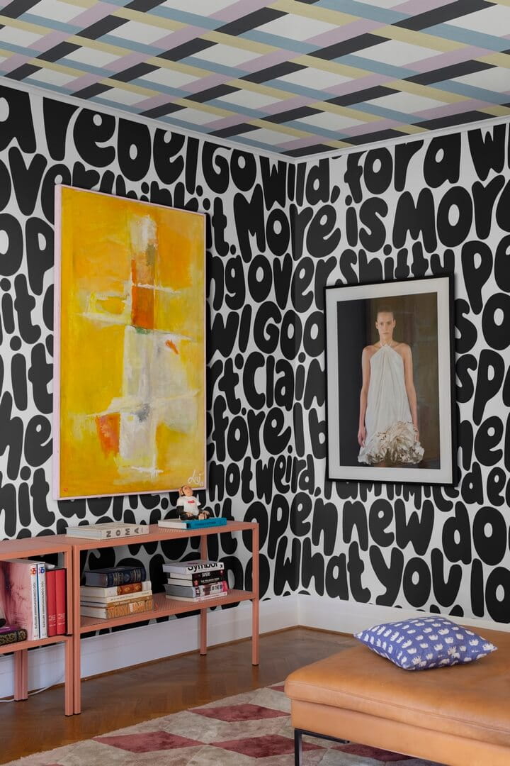 Fototapeta napisy Rebel Walls R19470 Blah blah blah Black Maximalism More is More