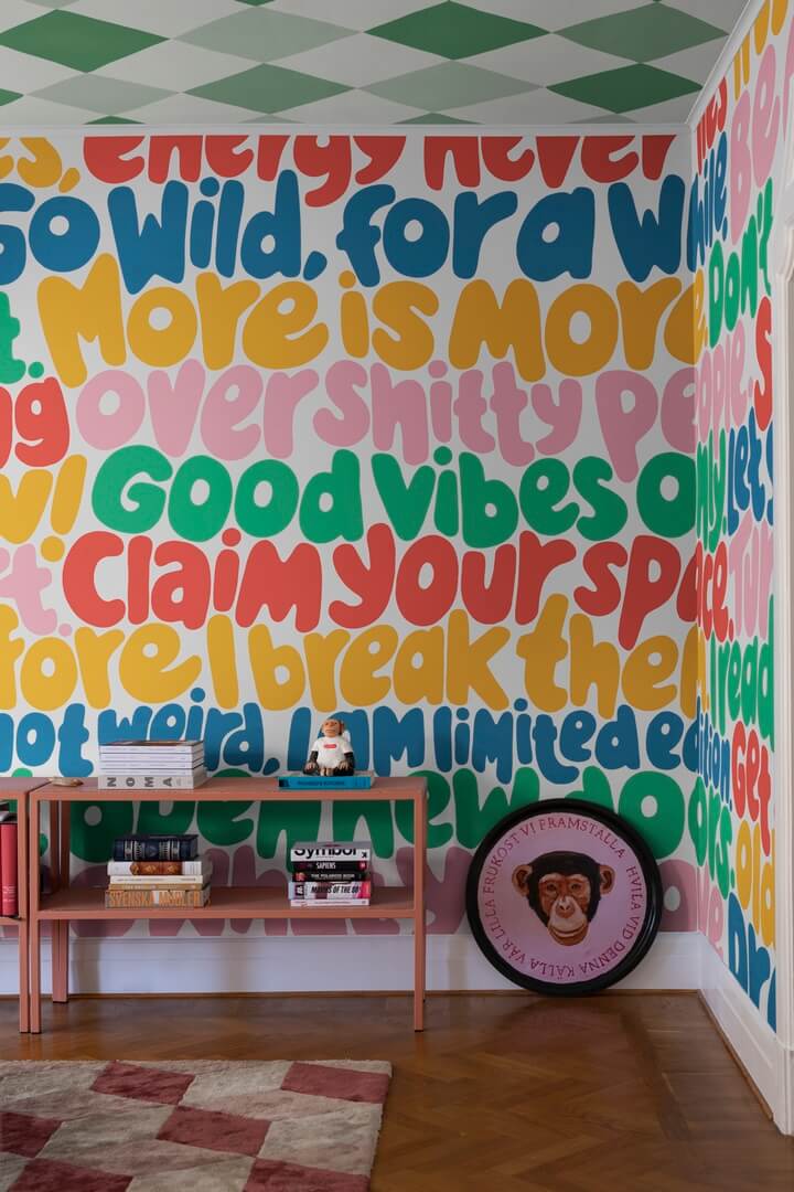 Fototapeta napisy Rebel Walls R19471 Blah blah blah Rainbow Maximalism More is More