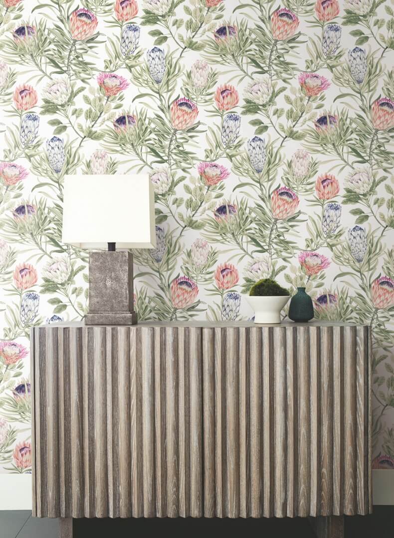 Tapeta kwiaty srebrnika York Wallcoverings BL1752 Protea Blooms II