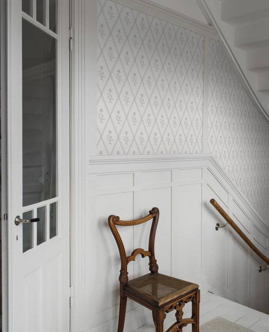 Tapeta kratownica i kwiatki Boras Tapeter Signe 5507 Swedish Grace