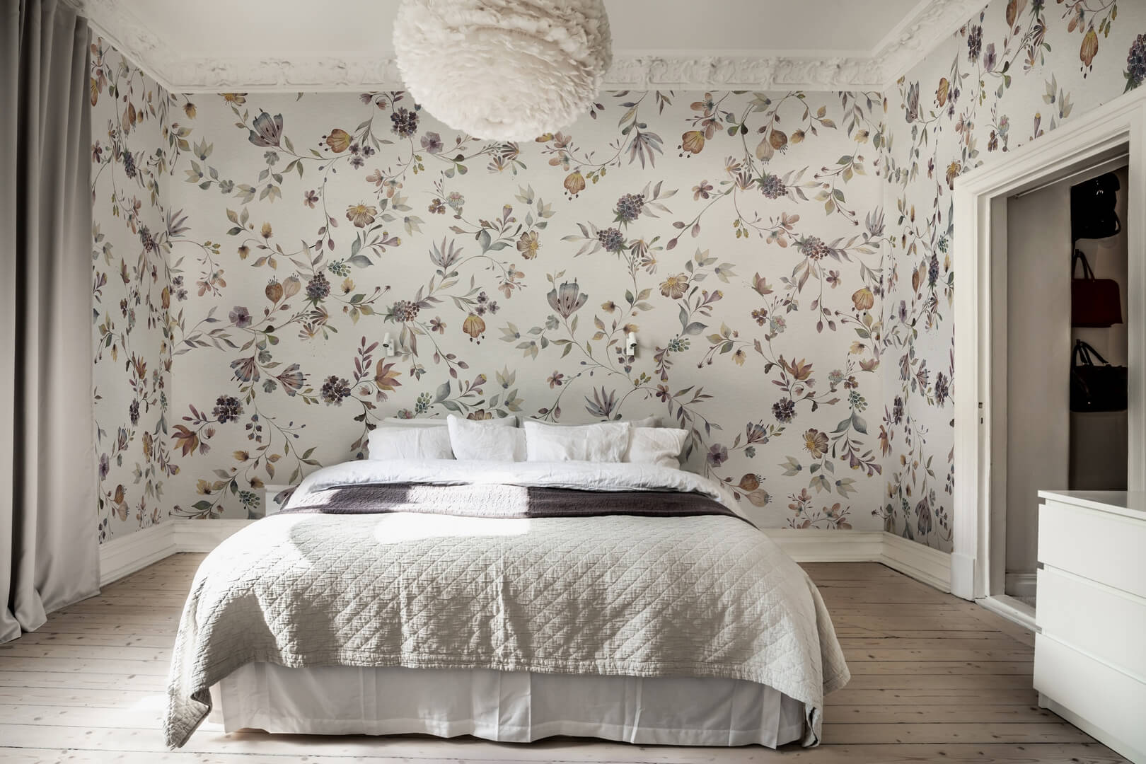 Fototapeta kwiaty i liście Rebel Walls R18656 Blossom Fling Autumn Cottage Core