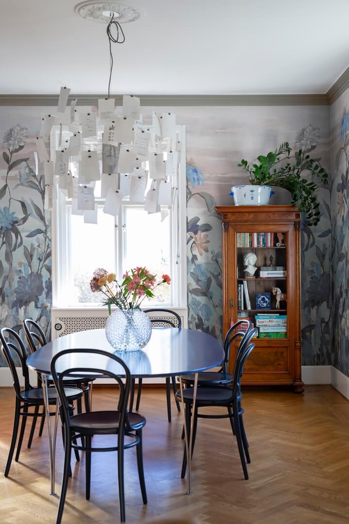 Fototapeta polne kwiaty Rebel Walls R18686 Misty Garden Blue Cottage Core