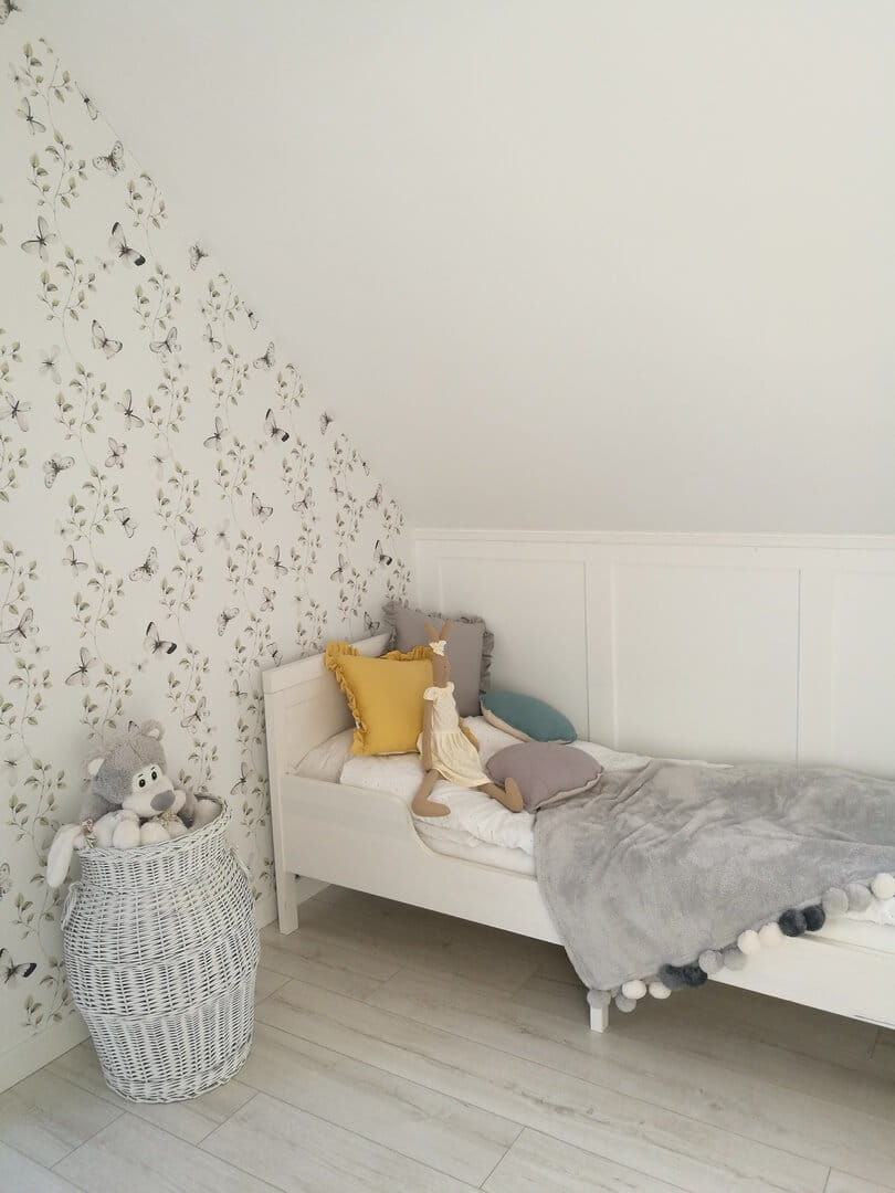 Tapeta botaniczna z motylami Butterflies Having Fun Dekornik DEKO.TAP.063