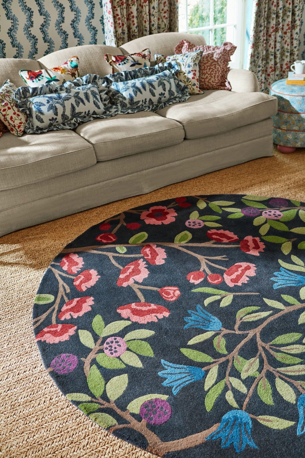 Dywan okrągły roślinny FORAGING INDIGO ROUND 146618 Sanderson
