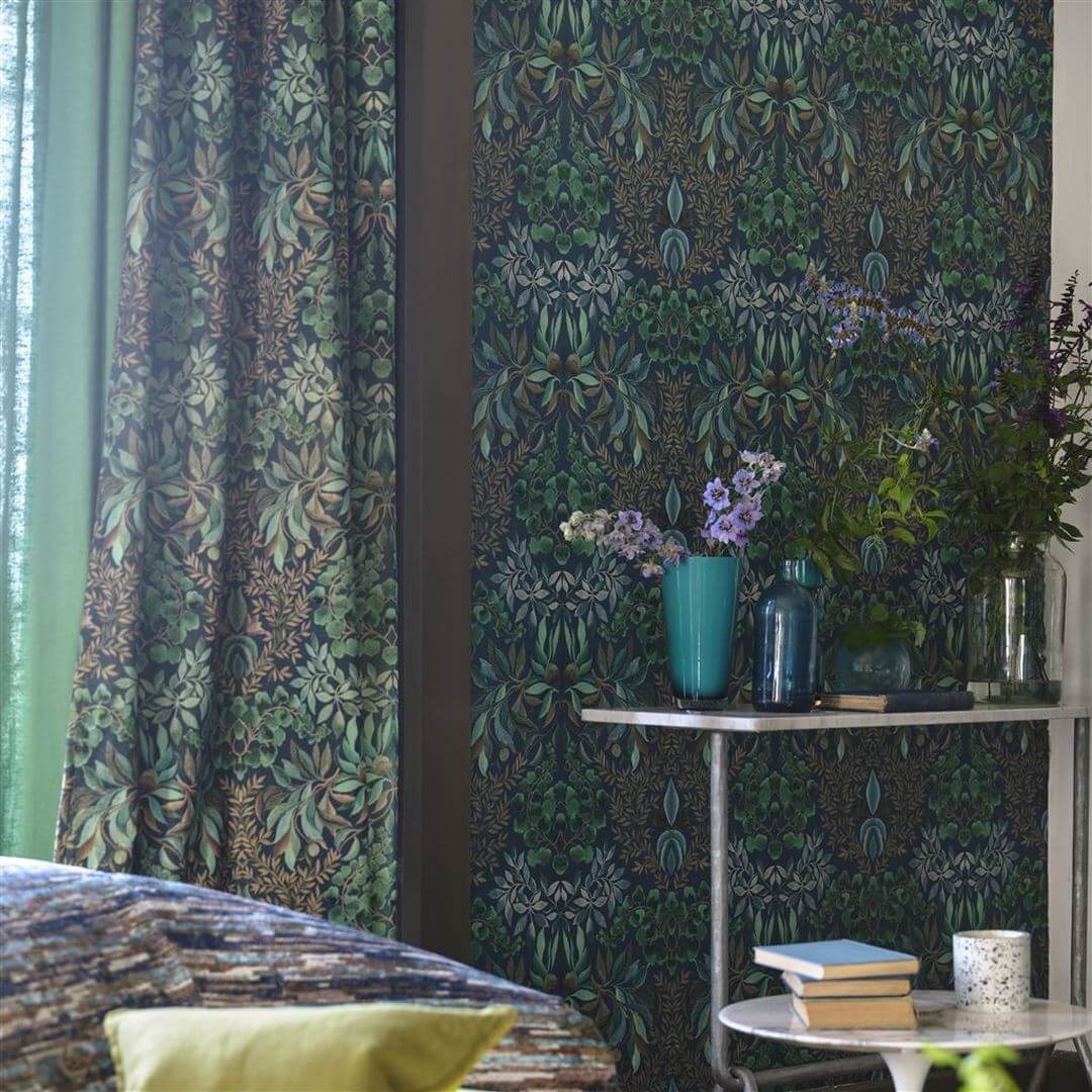 Tkanina welurowa z roślinnym ornamentem Designers Guild FDG3080/01 Karakusa Velvet Ikebana