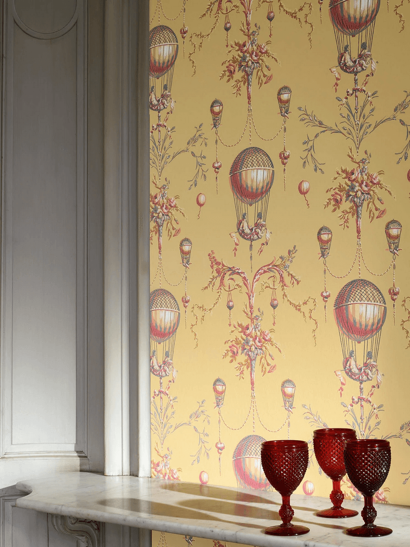 Tapeta balony w stylu toile de jouy Pierre Frey BP300005 Roziere - Fond Uni Collection Anniversaire 1823-2023