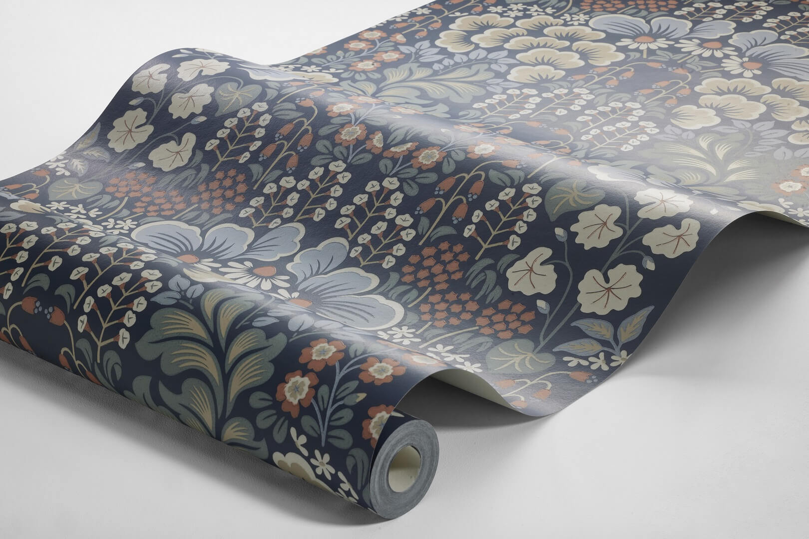 Tapeta botaniczna Boras Tapeter 2097 Blomstervall Hanna Werning Swedish Designers