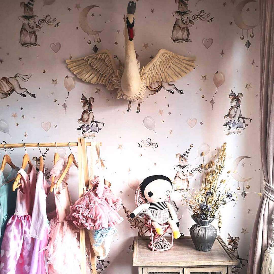 Tapeta Girl’s Magic White / Toys From The Attic Dekornik DEKO.TAP.166