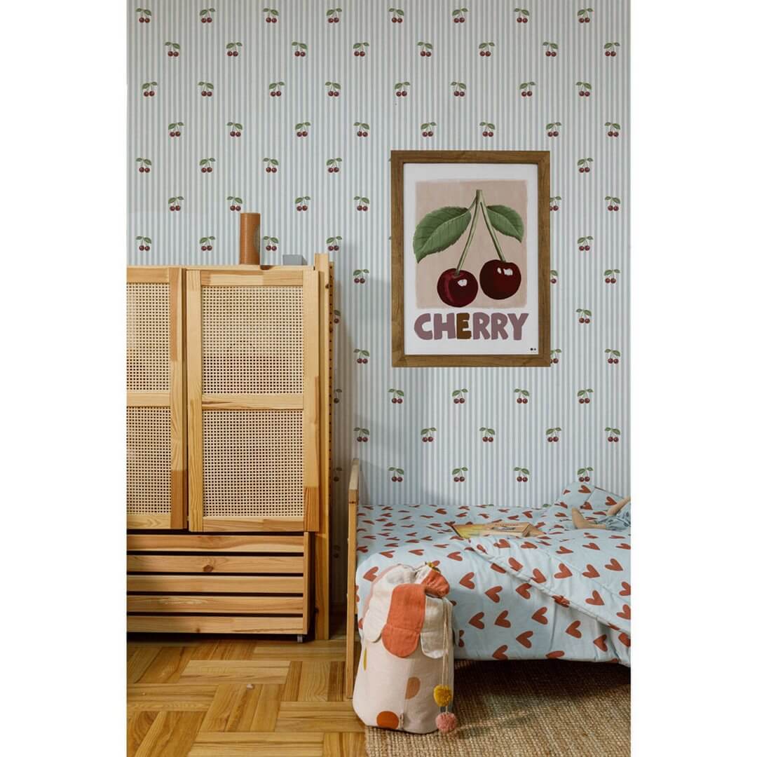 Tapeta wisienki i paski Little Cherries on Blue Stripes Dekornik DEKO.TAP.390