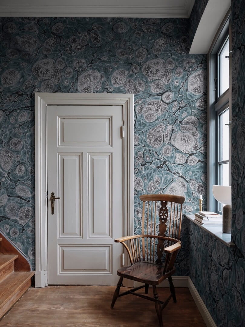 Fototapeta marmur Rebel Walls R18788 Marbling Blue Natural Aesthetics