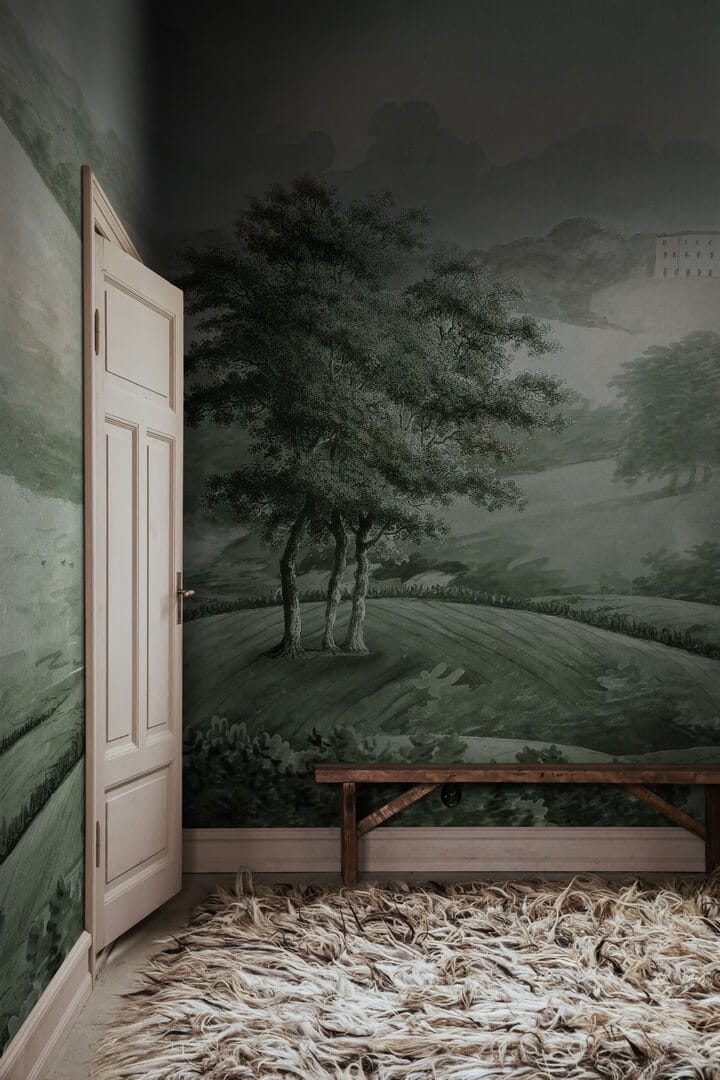 Fototapeta krajobraz wzgórz Rebel Walls R18842 Hilltop House Green Scenic Landscapes