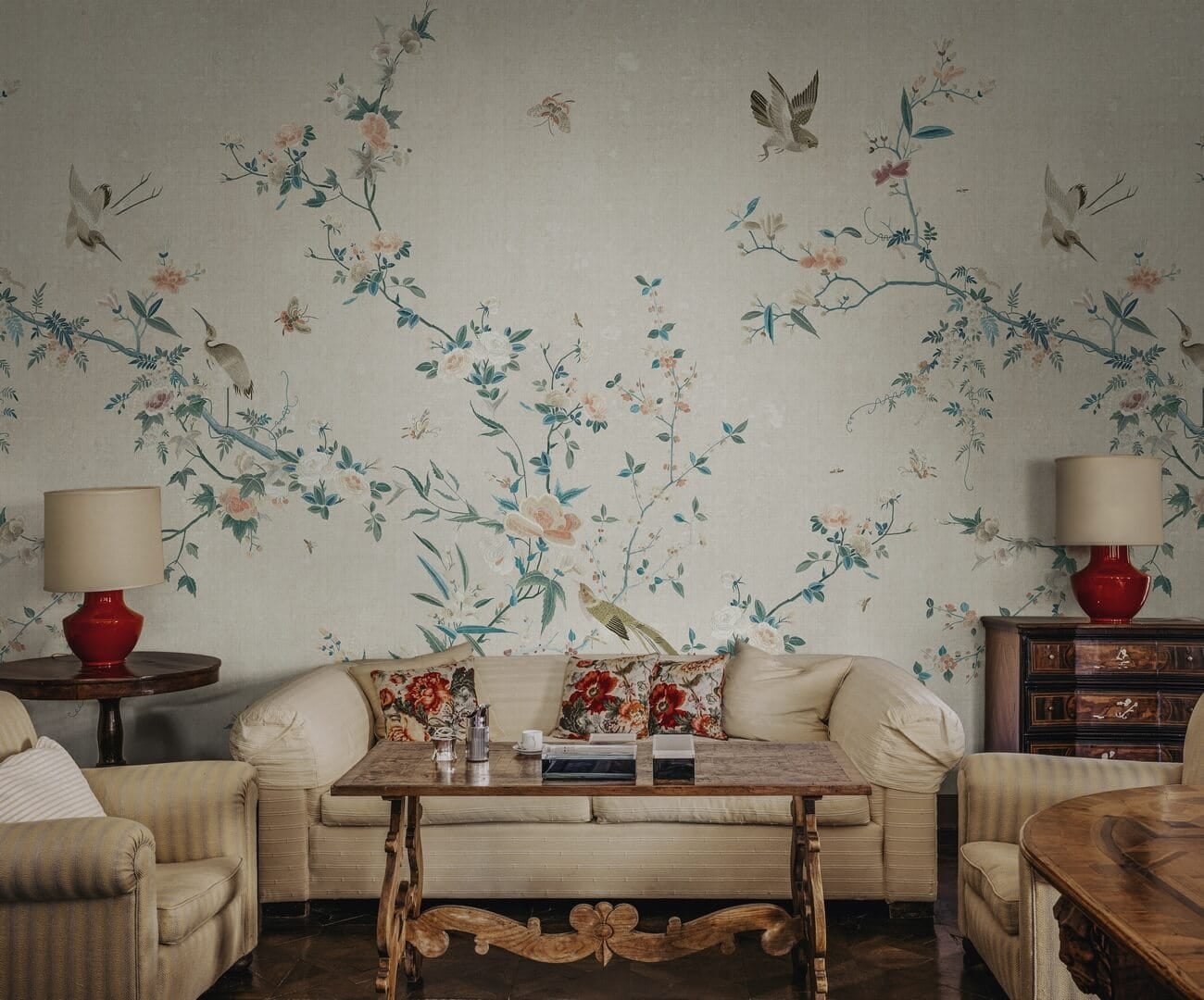Fototapeta roślinne pnącza i ptaki Sandberg S10426 Bloom Gray Chinoiserie Garden
