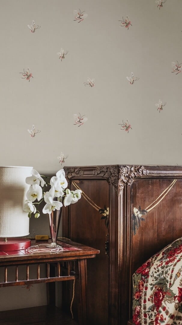 Tapeta motyle Sandberg S10447 Butterflies Sandstone Chinoiserie Garden